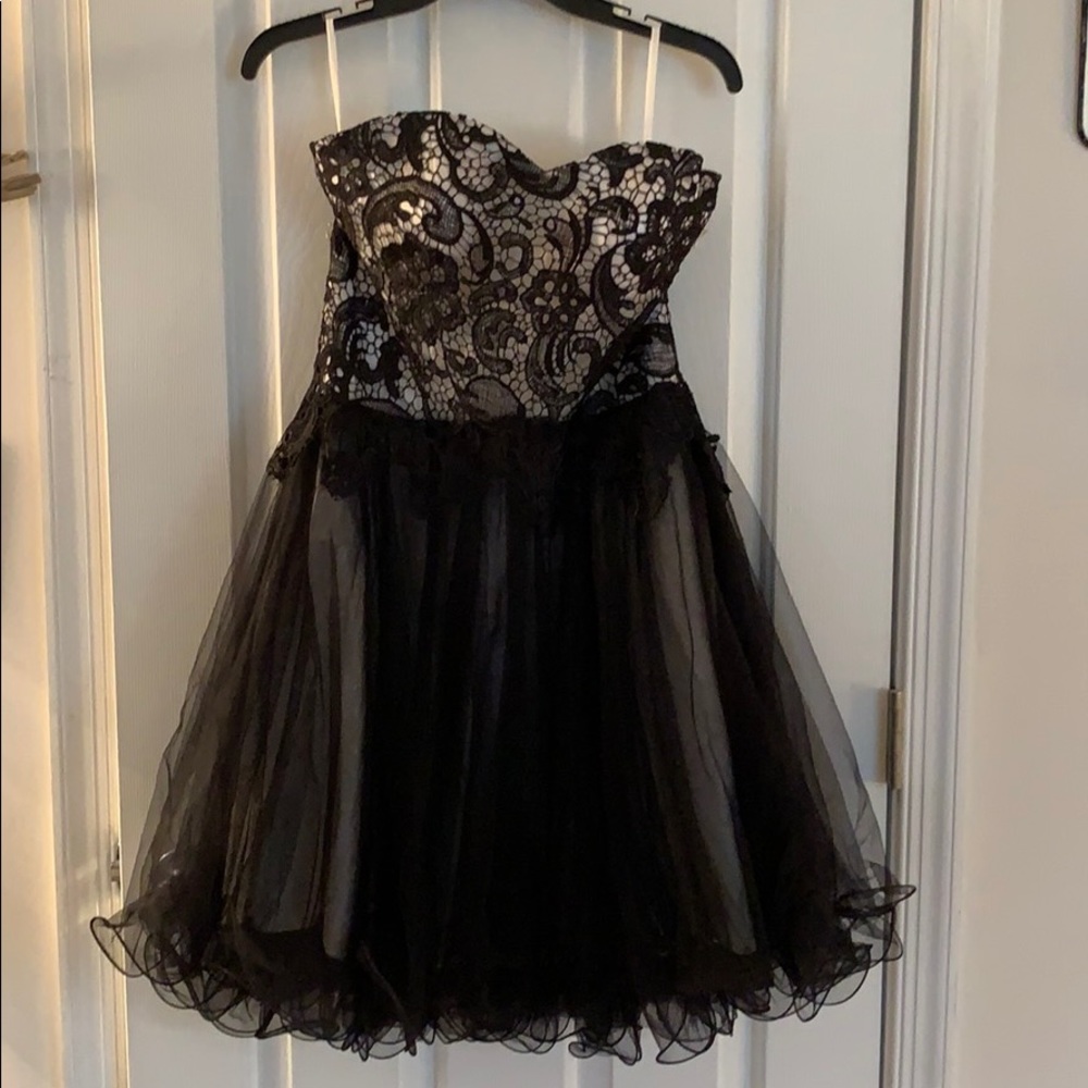 Black and white lace cocktail dress